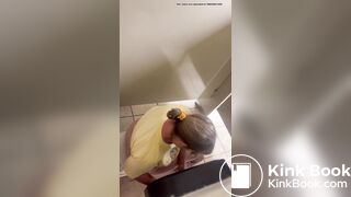 MILF drops some turds