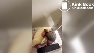 MILF drops some turds