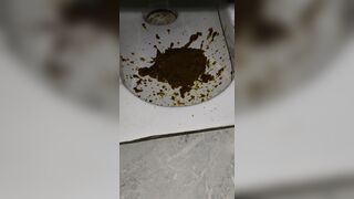 Chinese diarrhea,拉肚子拼命回来厕所拉稀