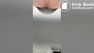 Voyeur girl caught pooping 2