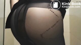 Girl almost made it to the toilet but pantypoop