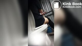 Thai pooping 2