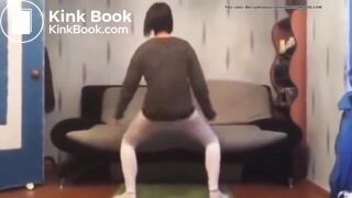 Young Girl Shakes Her Ass Until She Accidentally Sharts