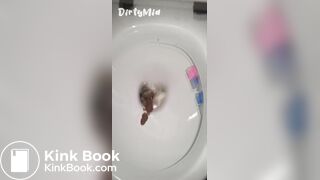 DirtyMid sexy poop over the toilet