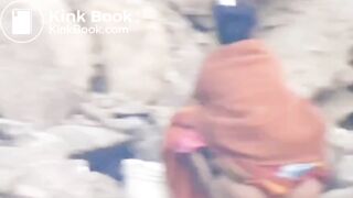 INDIAN SEXY ASS LADY OPEN SHITTING