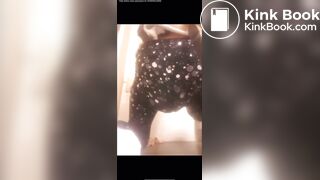 Mature woman fills pantys in leggings