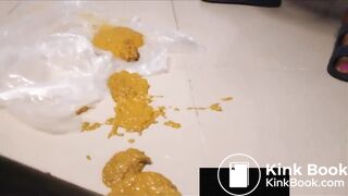 Woman Shitting *2Clips* Compilation