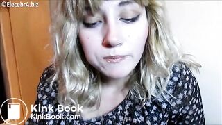 Hot blonde and her shitty cakes