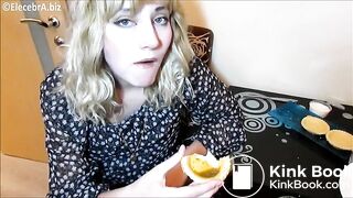 Hot blonde and her shitty cakes