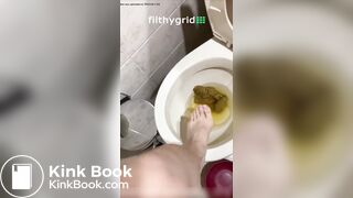 Arab woman releasing turds