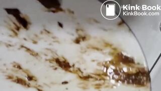 Girl poop - video 100