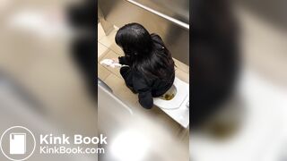 Overstall voyeur poop PT 1