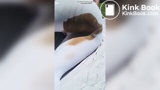 diarrhea in her leggings - video 2