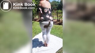 diarrhea in her leggings - video 2