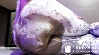 Tights ruined with huge poop bulge