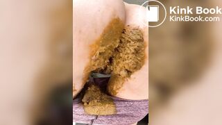 wonderful slow motion view of a dirty female ass