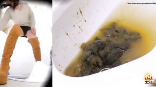 Runny poop then logs then g string up her bum with no w