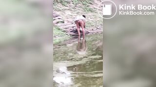 Aunty ko gaand dhone ke time pe dikha