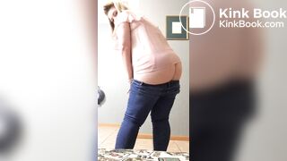 Big Ass BBW Shitting In Cup