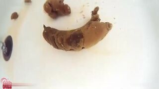 물속에 응가 - video 3