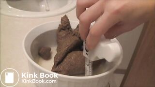 Famous lady poops a lot and making cookies