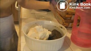 Famous lady poops a lot and making cookies