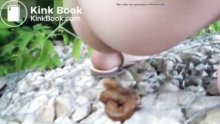 Jap girl pooping - video 6