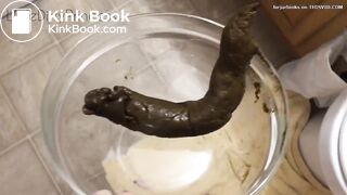 Gute girl pooping big one