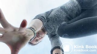 Sexy girl does a big shit on her rental car in Spain