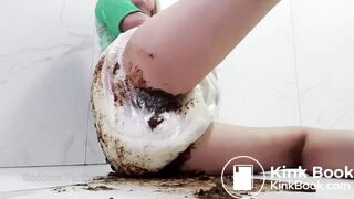 Messy diaper - video 62