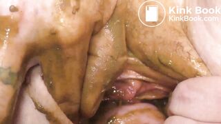 Painting Pussy with shit