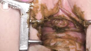 Painting Pussy with shit