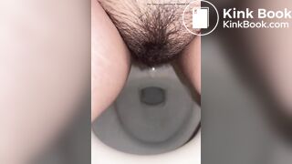 My girlfriend pooping