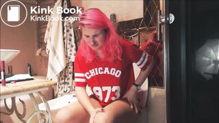 Pink haired girl pooping 2