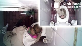 White woman diarrhea in public diarrhea