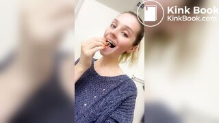 Blonde Teen Cleans Her Dirty Butt Plug
