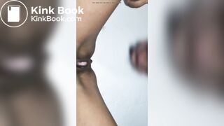 Novinha cagando gostoso .young girl shitting hot part 1