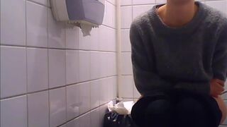Nice Russian girl spy wc poop 48