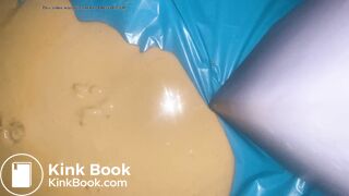 Diarrhea 1eaked from my panties