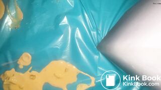 Diarrhea 1eaked from my panties