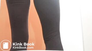 Shitting milf - video 2