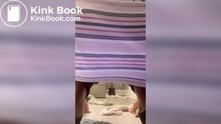 Girl poops her panties - video 6