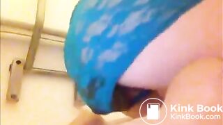 Panty poop 13 - video 2