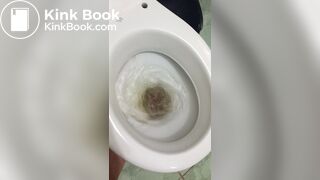 Woman tries to flush toilet, but feces won't go down