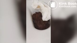 Indian girl shits/farts while showing her pretty toes