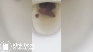 Indian girl shits/farts while showing her pretty toes