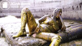 Green Wedding in cowshit