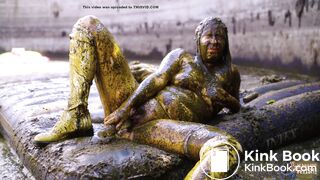 Green Wedding in cowshit