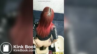 Big booty Latina shitting in toilet