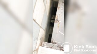 iranian milf pooping